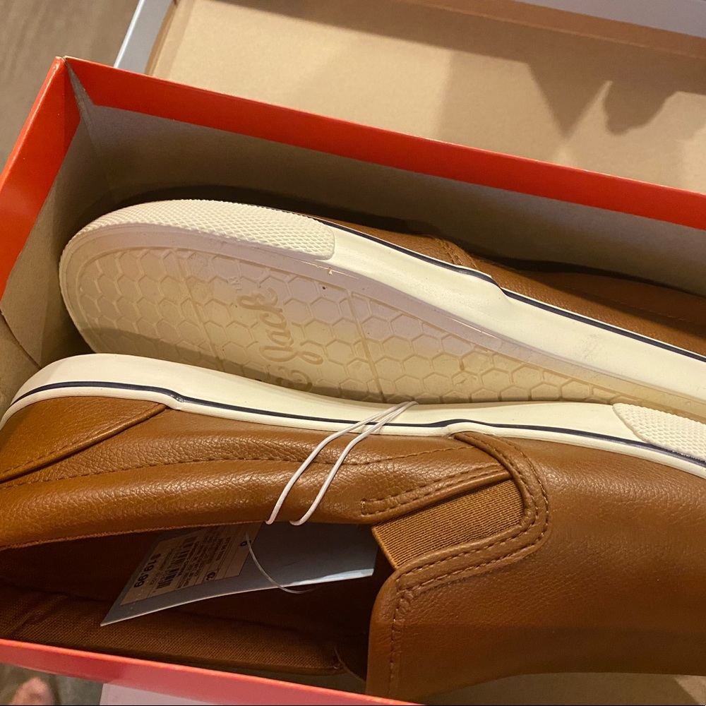 Cognac Slip-On Sneakers Boys Size 6